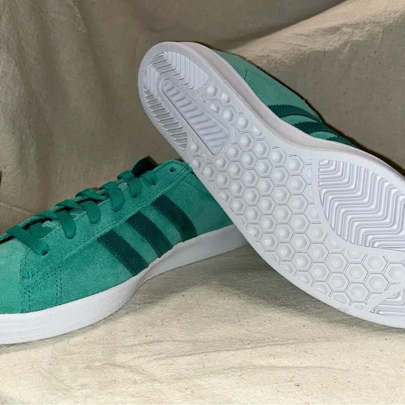 Adidas Campus ADV skate shoes in court green & collegiate green, M:9.5, W:10.5 - Picture 3 of 9